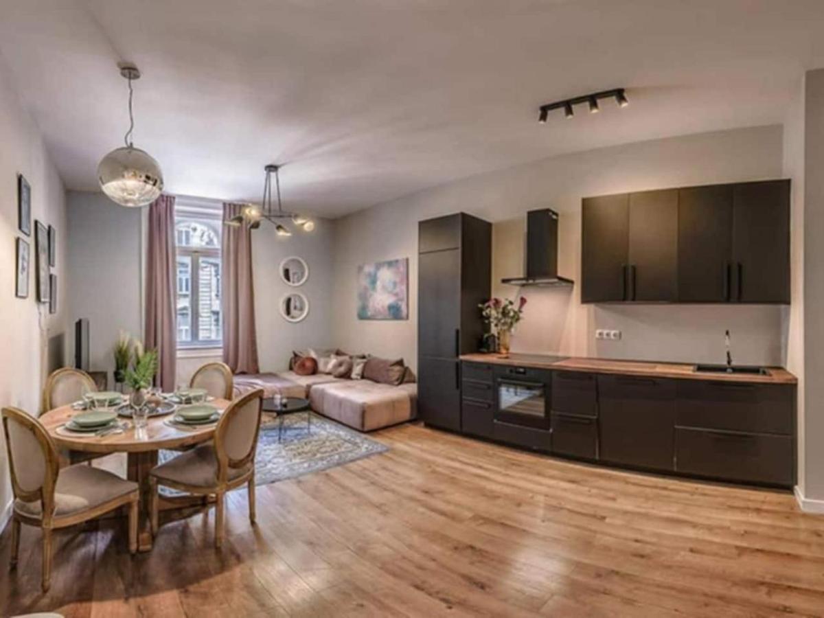 Budapest True Gem Downtown Next To Synagogue And Gozsdu Garden Area Exterior foto